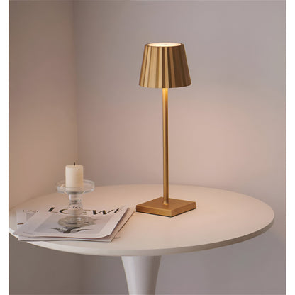 Draadloze Dimbare Tafellamp met Oplaadbare Batterij en Drie Helderheidsniveaus - Elegant Nachtkast Lampje 8