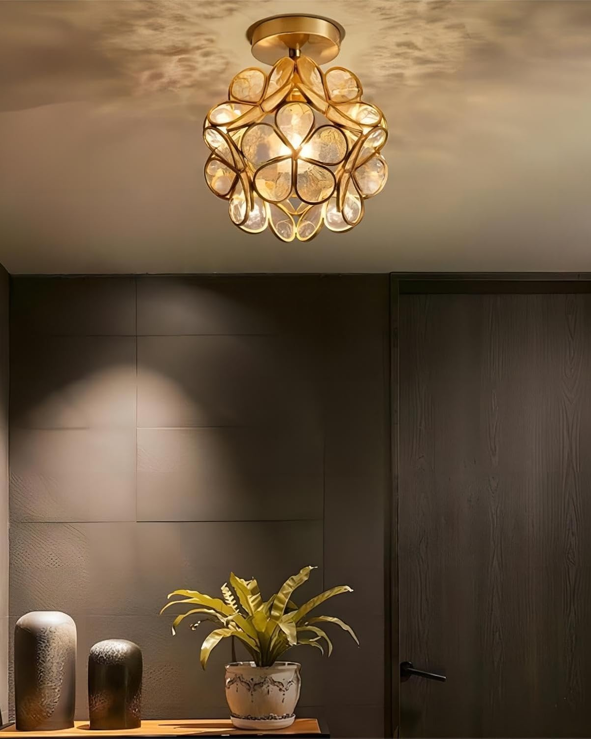 Elegante Plafondlamp met Bloemenontwerp van Acryl en Verguld IJzer - Zwarte Led Plafonniere voor Slaapkamer en Woonkamer 2