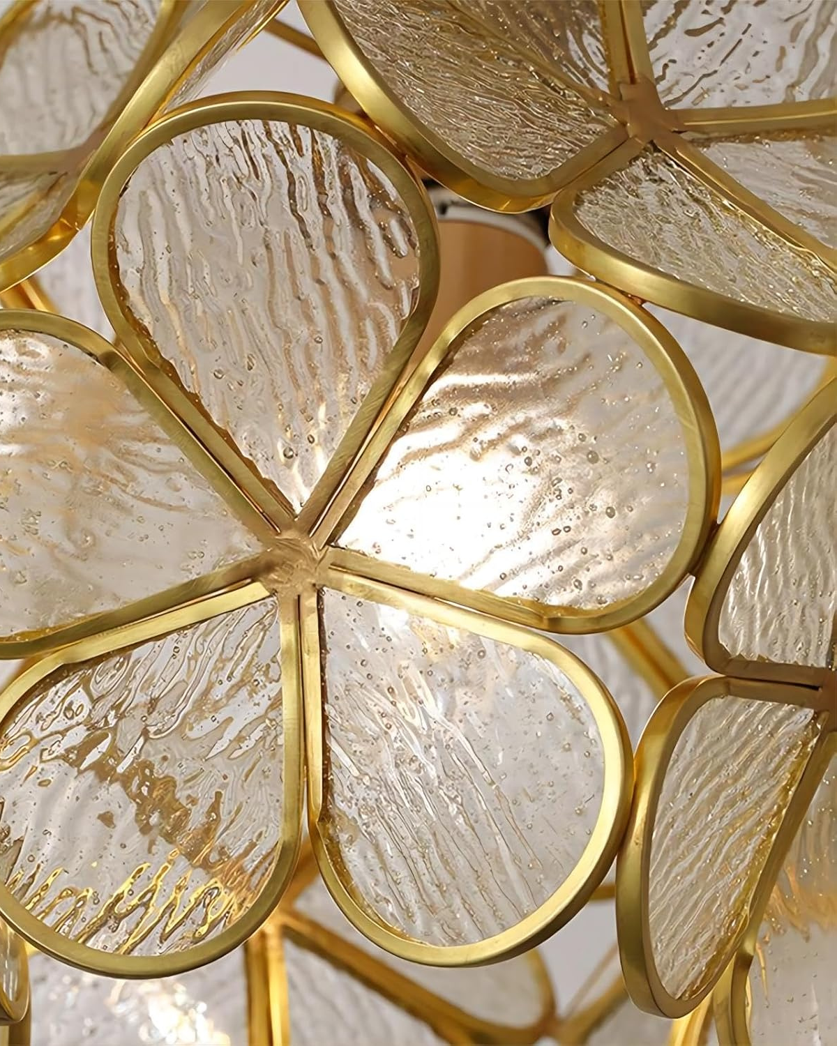 Elegante Plafondlamp met Bloemenontwerp van Acryl en Verguld IJzer - Zwarte Led Plafonniere voor Slaapkamer en Woonkamer 6