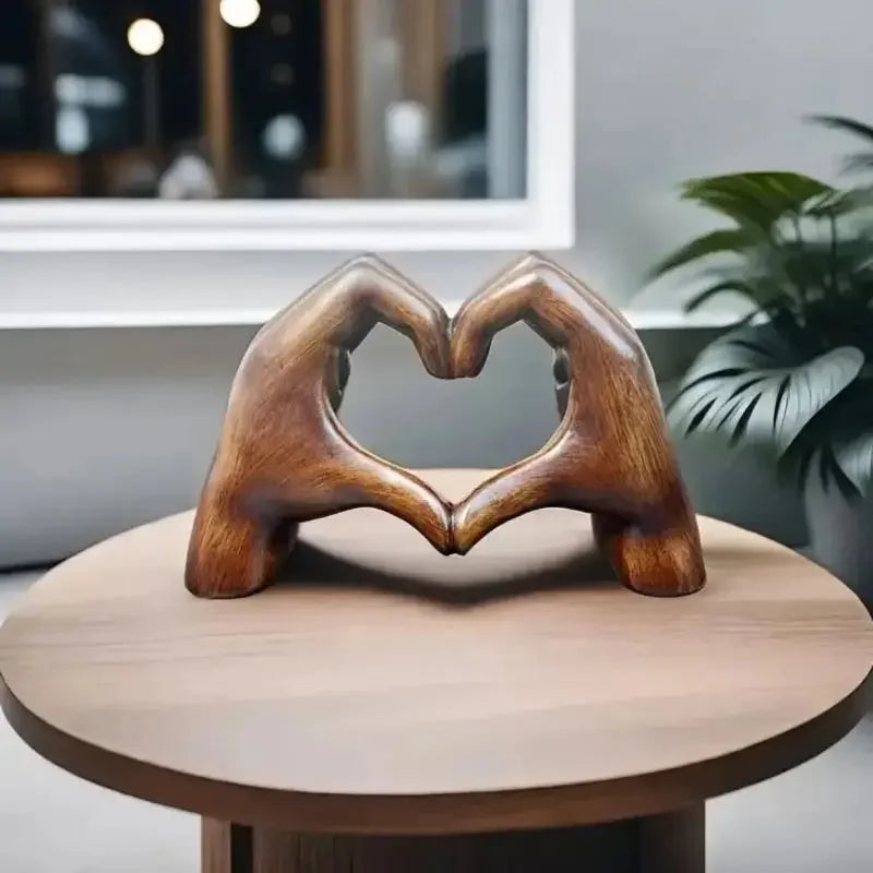Houten Beeldje van Hartvorm – Handgemaakt Ornament voor Interieurdecoratie 0
