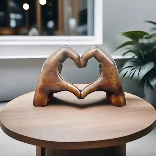Houten Beeldje van Hartvorm – Handgemaakt Ornament voor Interieurdecoratie 0