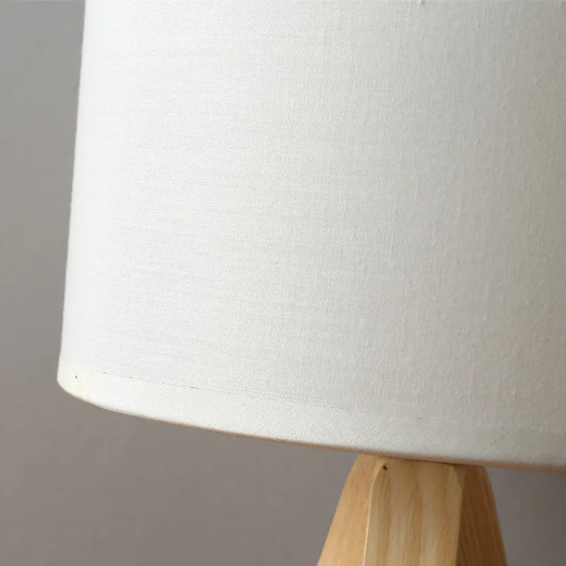 Houten Tafellamp met E27 Fitting – Modern Minimalistisch Ontwerp voor Slaapkamer en Woonkamer 2
