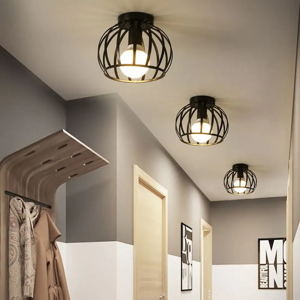 Industriële Zwarte Plafondlamp voor Slaapkamer en Gang – Stijlvolle Plafonnière met Open Afwerking 1