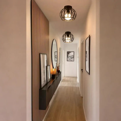 Industriële Zwarte Plafondlamp voor Slaapkamer en Gang – Stijlvolle Plafonnière met Open Afwerking 3