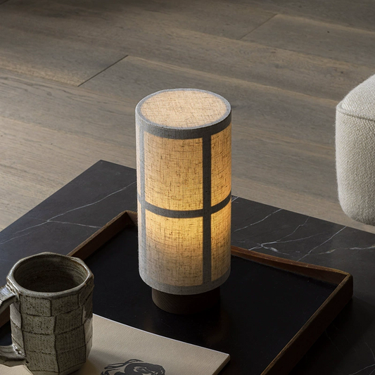 Japanse Zijden Tafellamp met Houten Voet en Warm Wit LED Licht 0