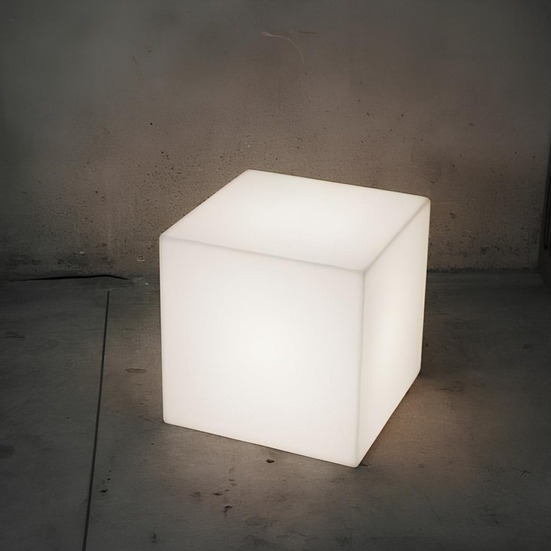 Kubistische Tuinlamp met LED Verlichting en Oplaadbare Batterij – Weerbestendig en Modern Design 0