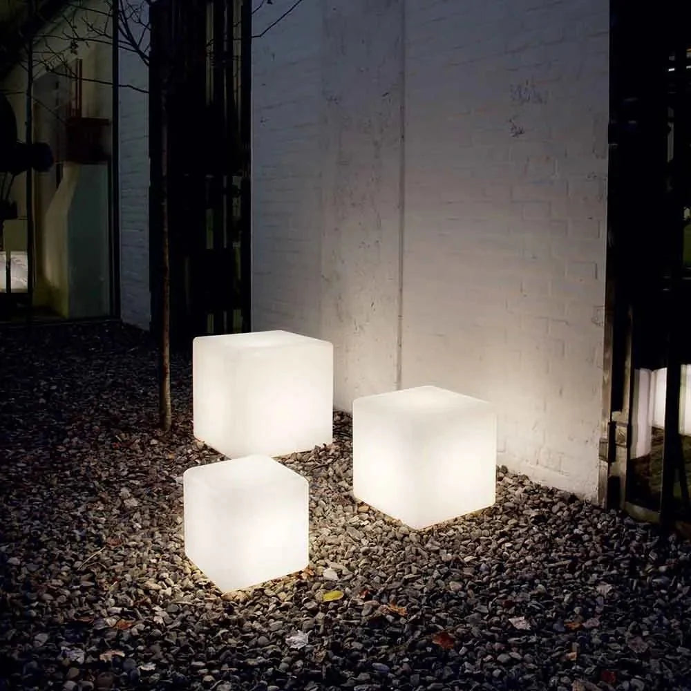 Kubistische Tuinlamp met LED Verlichting en Oplaadbare Batterij – Weerbestendig en Modern Design 4
