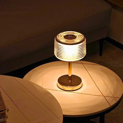 LED-Ring Tafellamp met Meerlaagse Lampenkap – Gouden Tafellamp voor Elegante Interieurs 0
