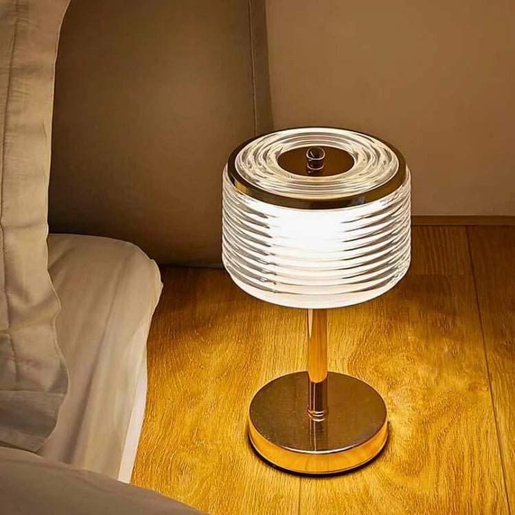 LED-Ring Tafellamp met Meerlaagse Lampenkap – Gouden Tafellamp voor Elegante Interieurs 2