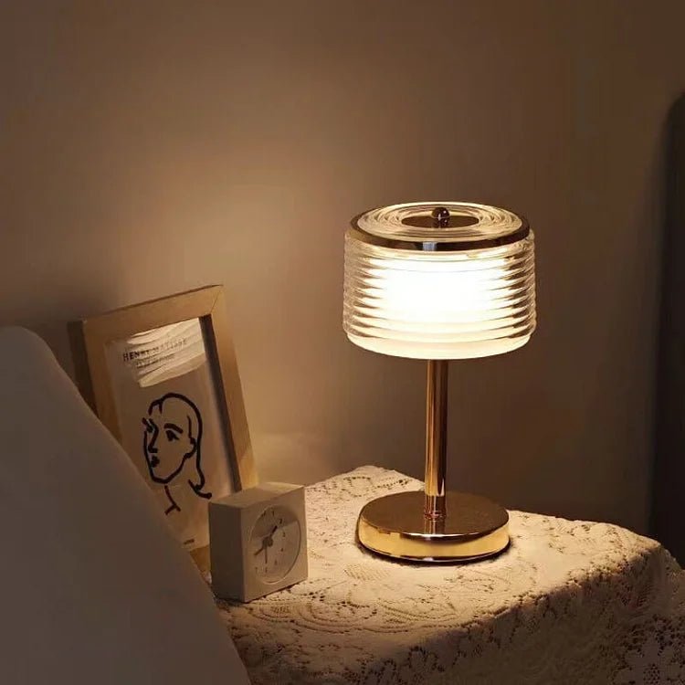 LED-Ring Tafellamp met Meerlaagse Lampenkap – Gouden Tafellamp voor Elegante Interieurs 5