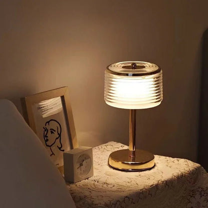 LED-Ring Tafellamp met Meerlaagse Lampenkap – Gouden Tafellamp voor Elegante Interieurs 5