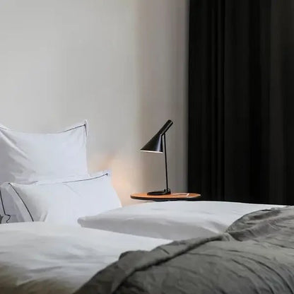 LED Minimalistische Lamp met Verstelbare Kap en Warm Licht – Geschikt voor Wand, Tafel en Vloer 3