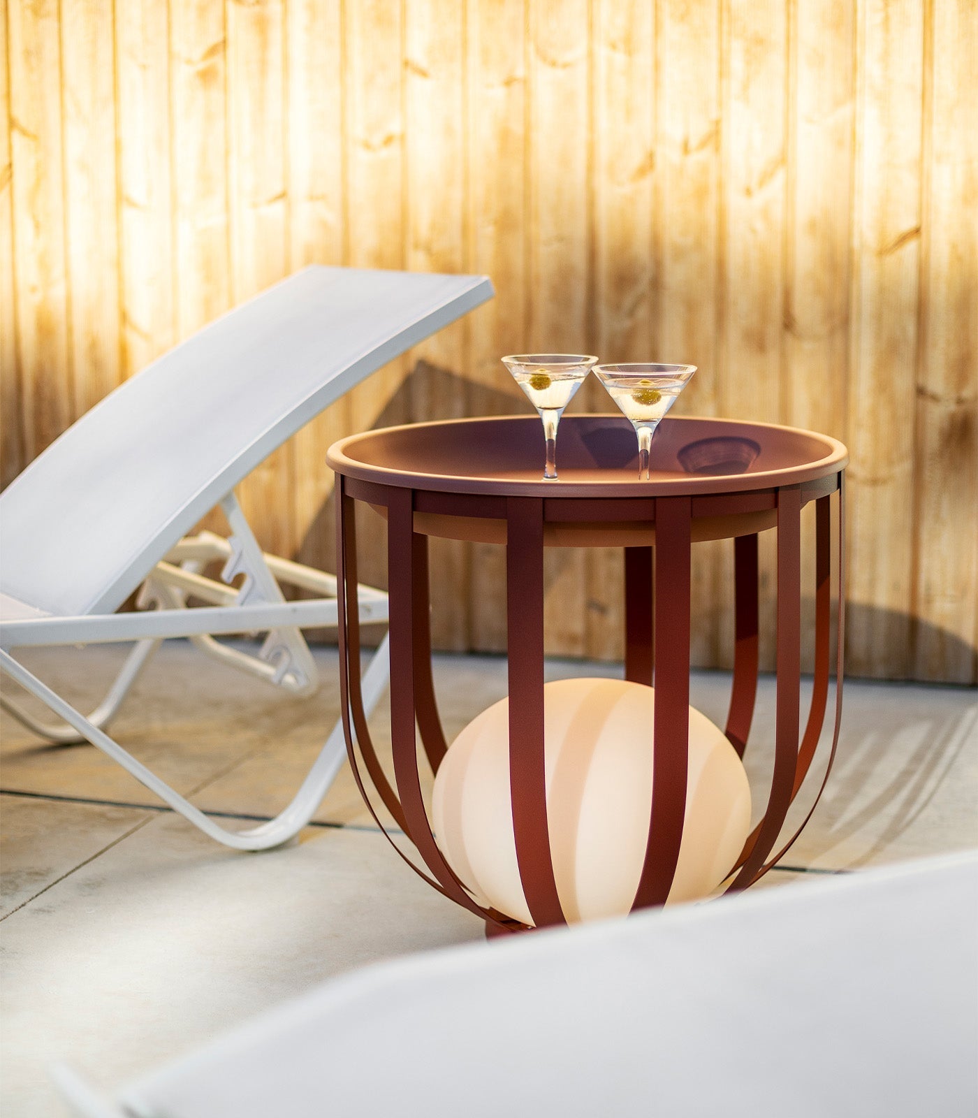 Luxe Tuinlamp met Bloembak en LED Verlichting – Waterdicht en Stijlvol voor Buiten 0