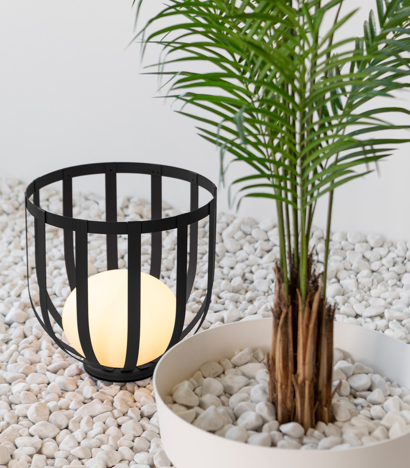 Luxe Tuinlamp met Bloembak en LED Verlichting – Waterdicht en Stijlvol voor Buiten 5