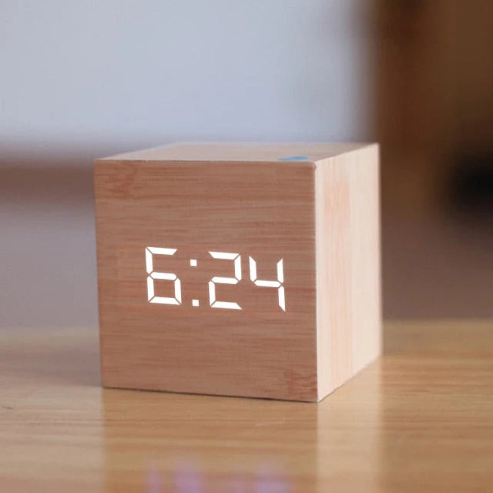 Minimalistische Digitale Wekker met Tijd, Datum en Temperatuur – Compacte Kubusvorm met Verstelbare Helderheid 6