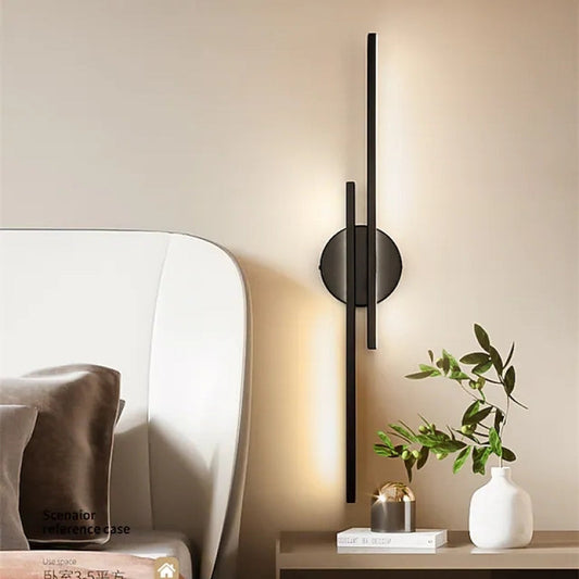 Moderne LED Wandlamp Alana - Dubbele Lijnen, Zwart/Wit, Metaal voor Slaapkamer en Woonkamer 0