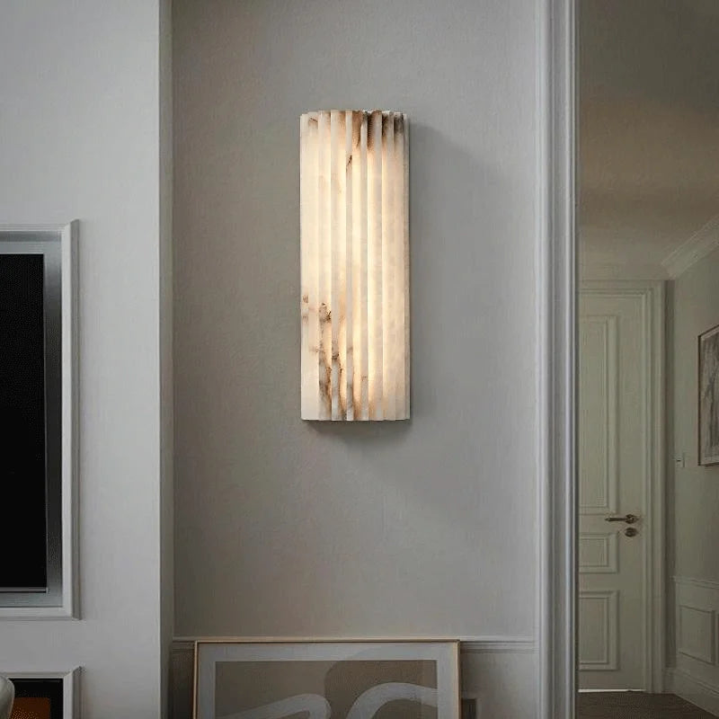 Moderne Marmeren Wandlamp met Minimalistisch Design voor Slaapkamer en Woonkamer – Wit met Gouden Accenten 1