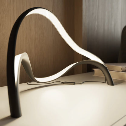 Moderne Zwarte Tafellamp met Matte Afwerking en Warm Wit Licht 2700K voor Sfeervolle Verlichting 5