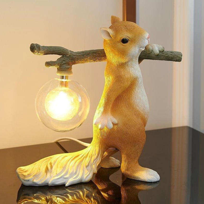 Schattige Eekhoorn Tafellamp met Warme LED Verlichting – Bruin en Groen, Perfect voor Woonkamer en Slaapkamer 0