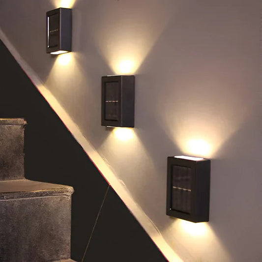 Solar Tuinlamp met Twee Lichtstralen – Weerbestendig en Duurzaam Tuinverlichting op Zonne-energie 0