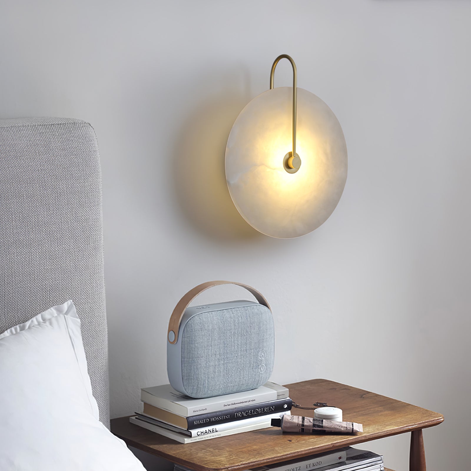 Unieke Alabaster LED Wandlamp met Modern Design en Warm Sfeerlicht 2