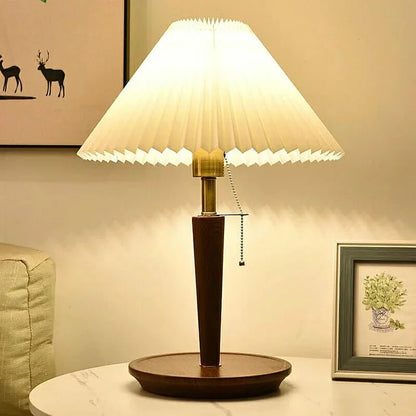 Vintage Geplooide Houten Tafellamp met LED Verlichting - Tijdloos Design voor Woonkamer en Slaapkamer 1