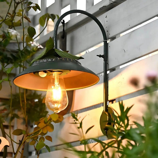 Vintage Solar Wandlamp Buiten met Bewegingssensor - Weerbestendig en Draadloos Muurlamp in Zwart Ijzer en Glas 0
