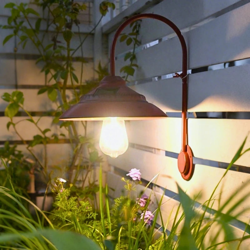 Vintage Solar Wandlamp Buiten met Bewegingssensor - Weerbestendig en Draadloos Muurlamp in Zwart Ijzer en Glas 3