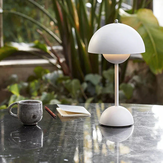 Oplaadbare Tafellamp met Aanraakbediening en Warm Witte LED Verlichting – Modern Nachtkast Lampje op Batterijen