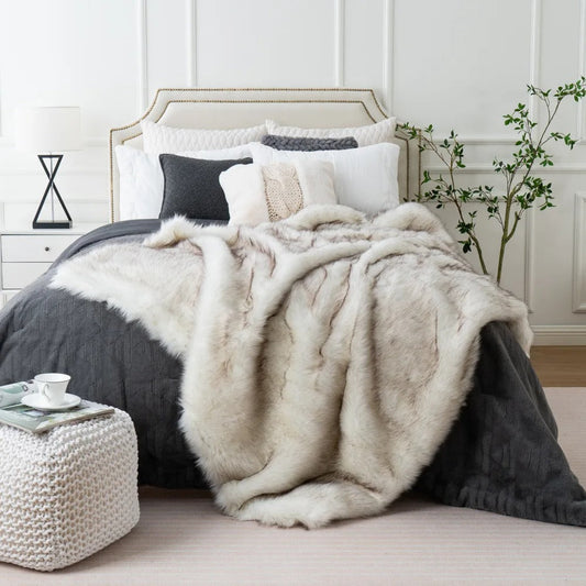 Zachte Imitatiebont Deken - Warmte Deken voor Ultiem Comfort en Stijl, Perfect voor Bed en Bank 0