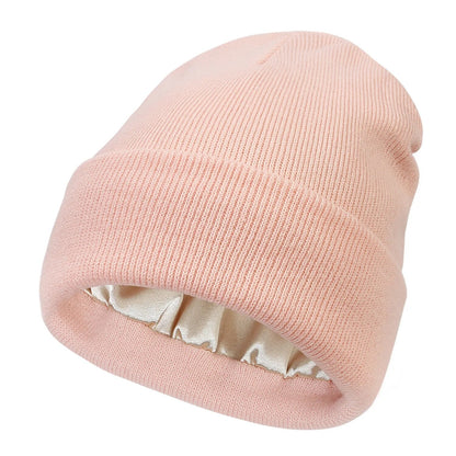 Zijden Beanie voor Winterbescherming - Pluisvrij Haar, Comfortabele en Elegante Hoed - Wol en Zijde, 22 x 23 cm 4