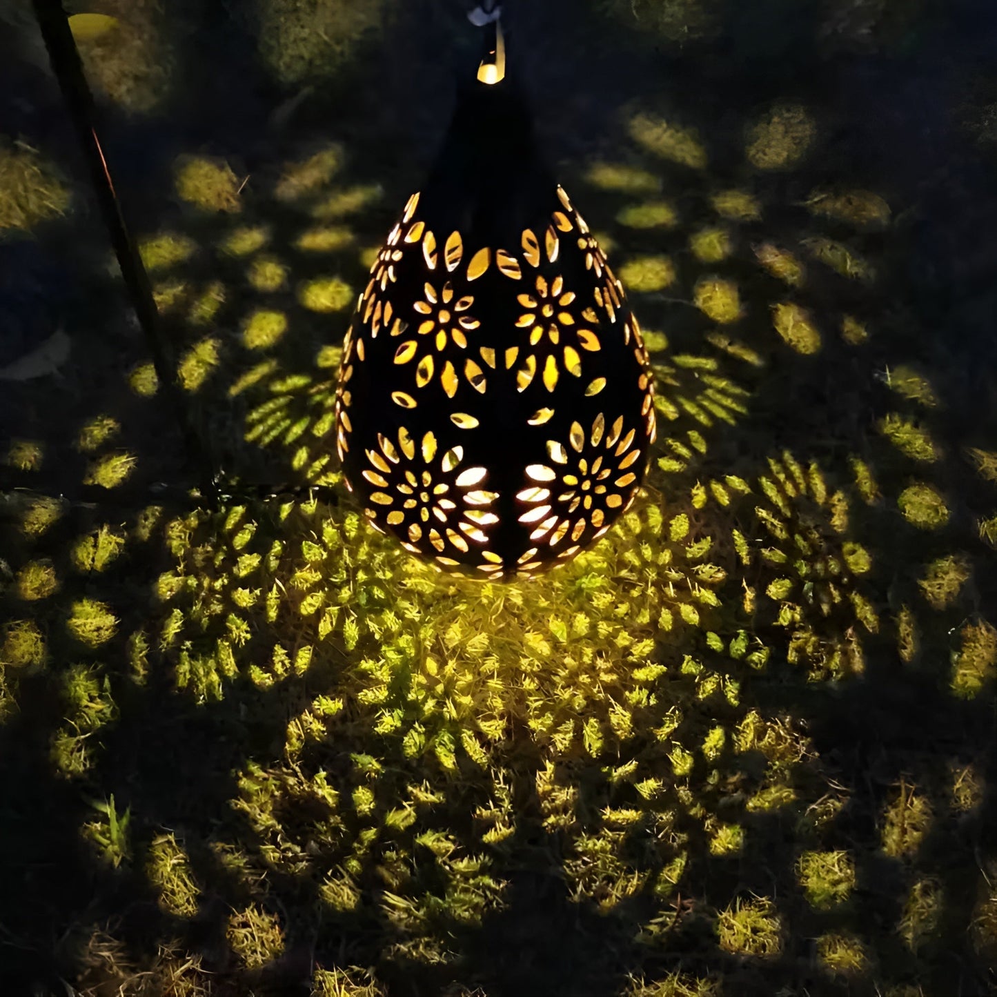 Zwarte Waterdichte Buitenlamp op Zonne-energie – Duurzame Solar Wandlamp voor Sfeervolle Verlichting Buiten 4