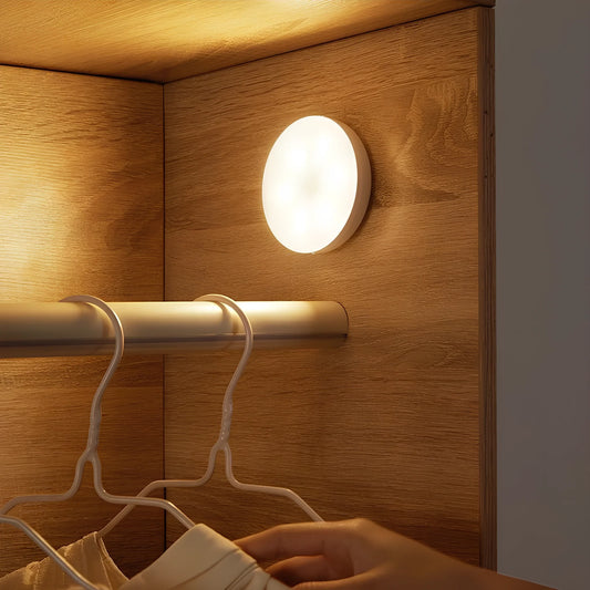 Bewegingslamp met Geavanceerde Sensor – Draadloos, Oplaadbaar en Energiezuinig voor Gangen en Kasten